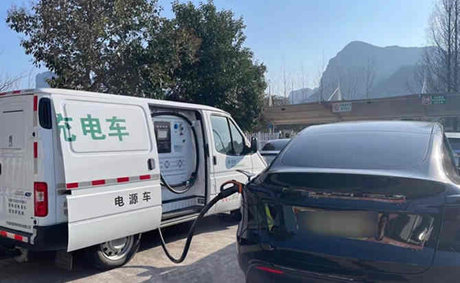 鄂伦春自治旗汽车搭电