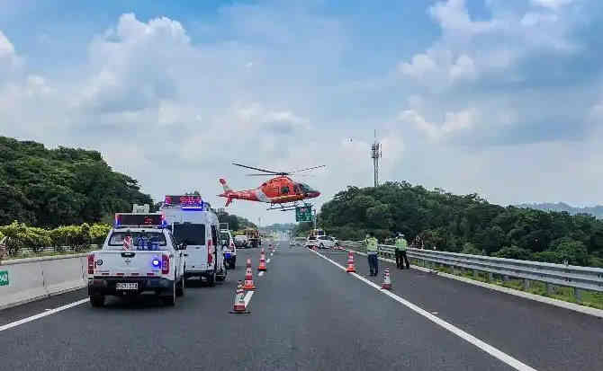 鄂伦春自治旗高速公路汽车救援案例