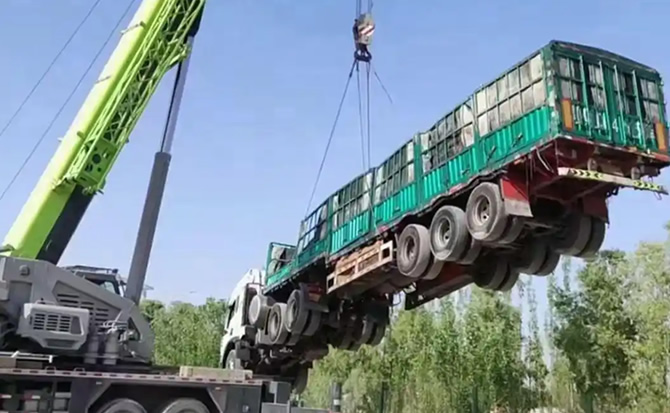 鄂伦春自治旗道路脱困救援案例